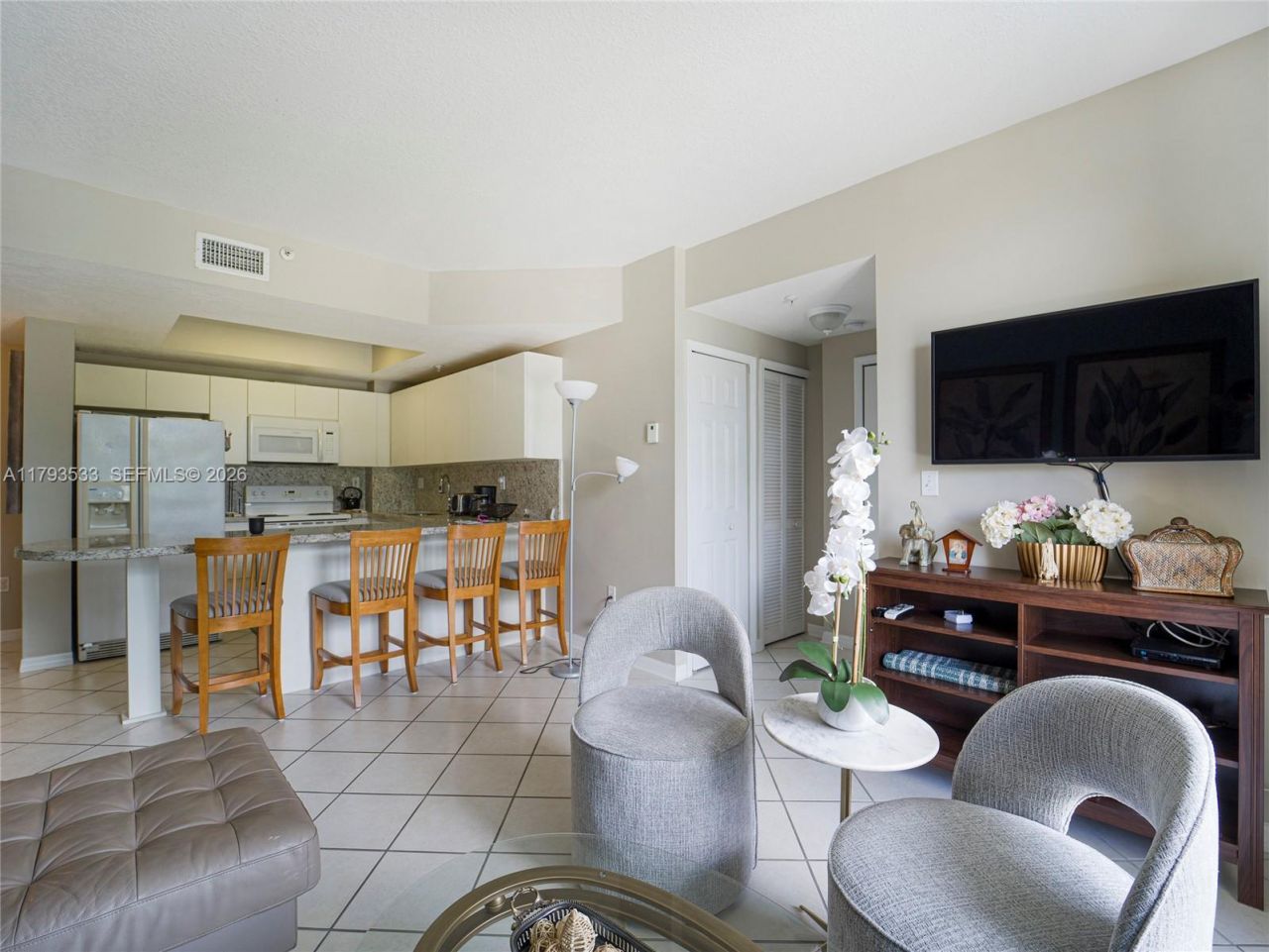 3500 Coral Way, Unit 413, Miami, FL 33145 Photo