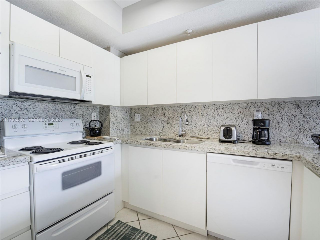 3500 Coral Way, Unit 413, Miami, FL 33145 Photo