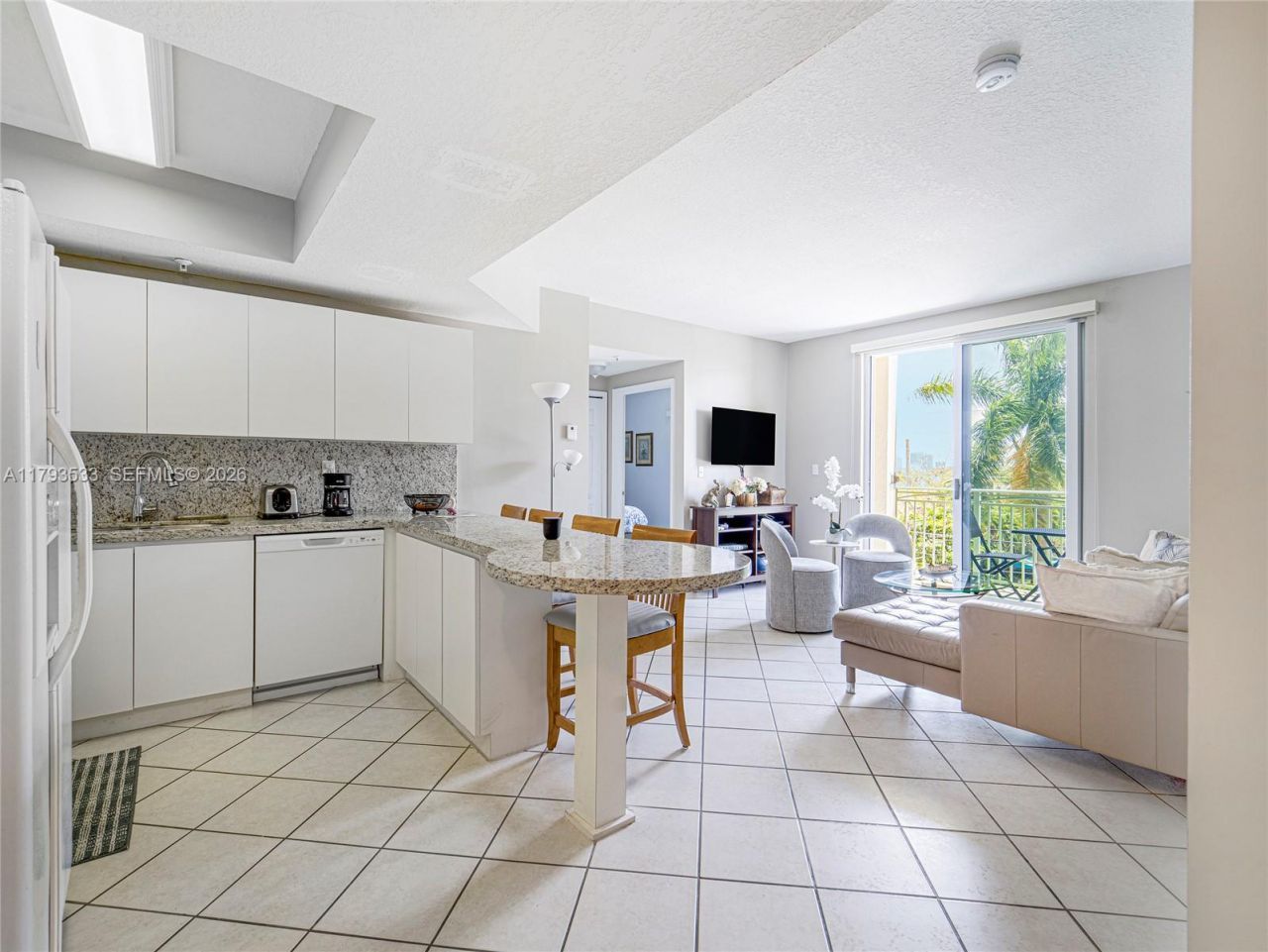 3500 Coral Way, Unit 413, Miami, FL 33145 Photo