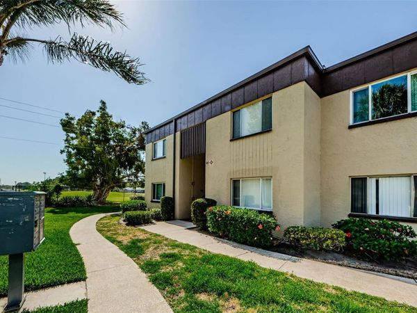 617 N KEENE ROAD, Unit Q10, CLEARWATER, FL 33755