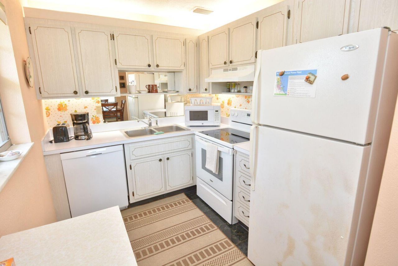 1225 NW 21st Street, Unit 2010, Stuart, FL 34994 Photo