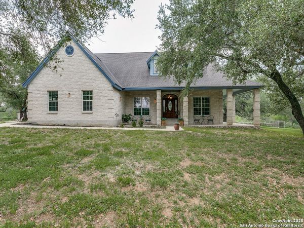 6840 S Loop 1604, Von Ormy, TX 78073
