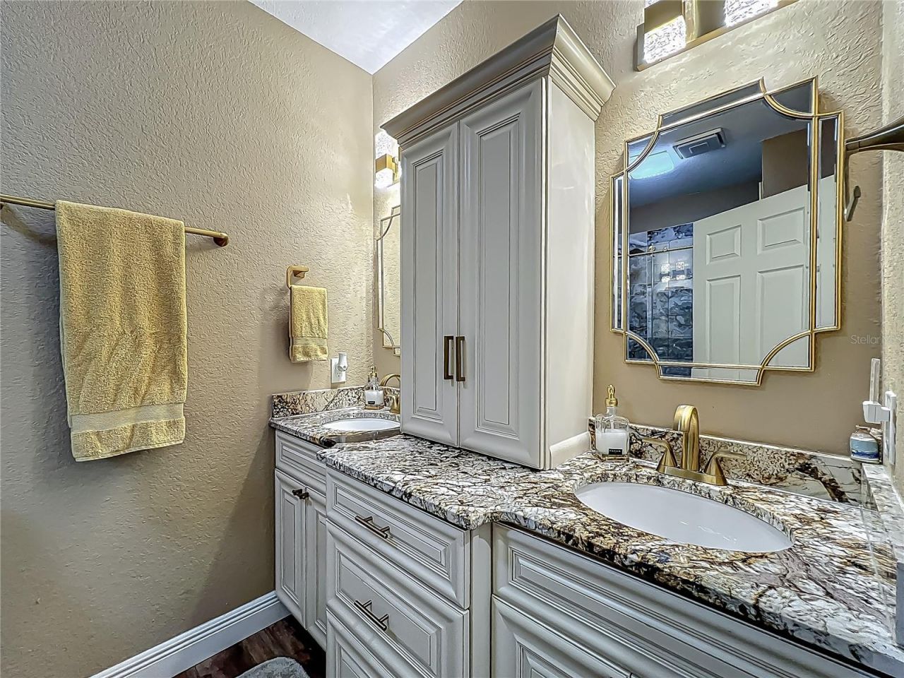 3008 Sutton Woods Drive, Plant City, FL 33566 Photo