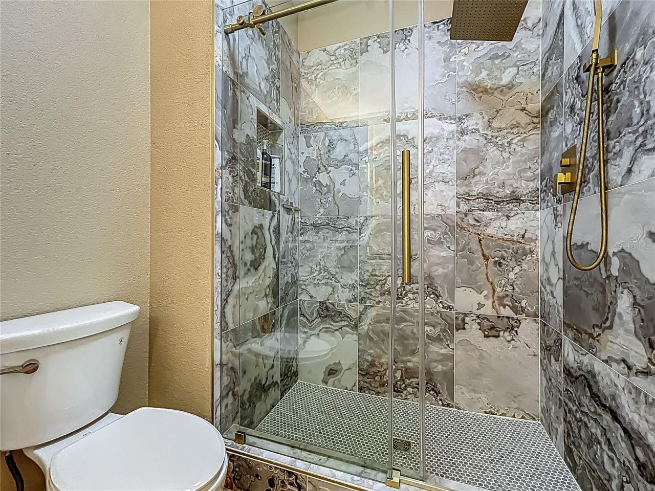 3008 Sutton Woods Drive, Plant City, FL 33566 Photo