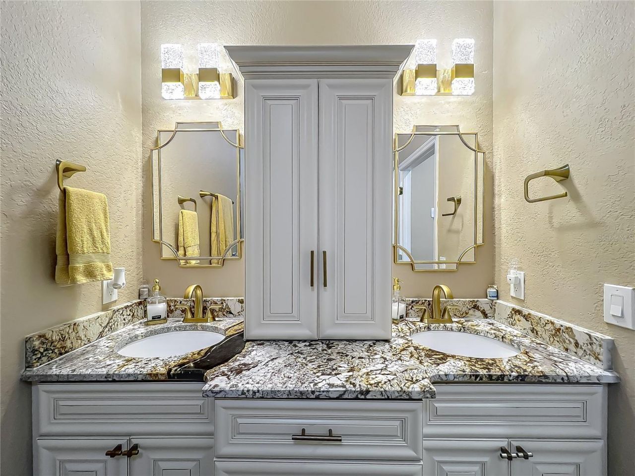 3008 Sutton Woods Drive, Plant City, FL 33566 Photo