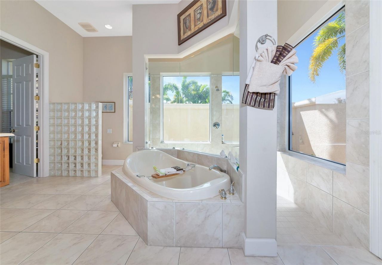 4700 Mainsail Drive, Bradenton, FL 34208 Photo