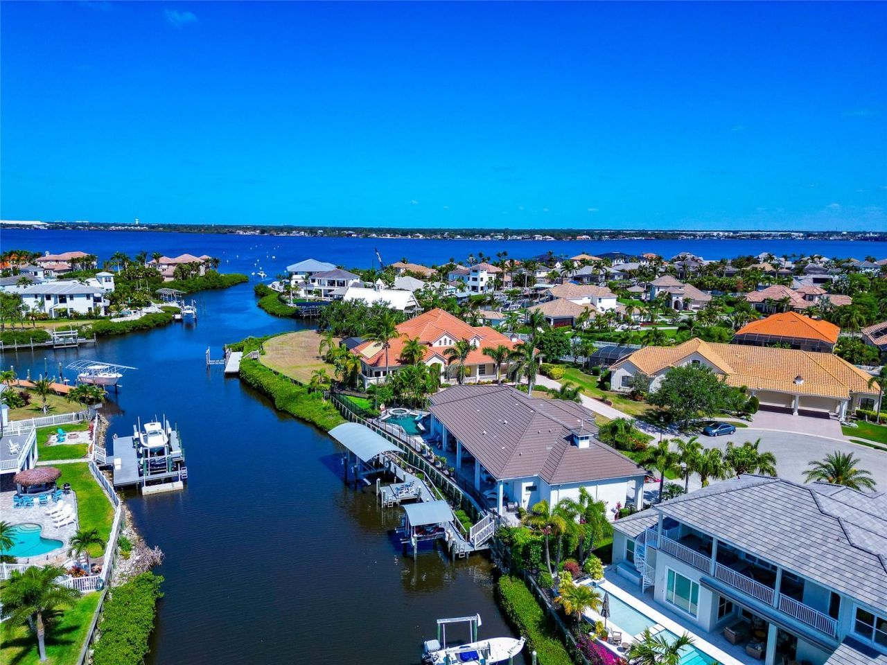 4700 Mainsail Drive, Bradenton, FL 34208 Photo