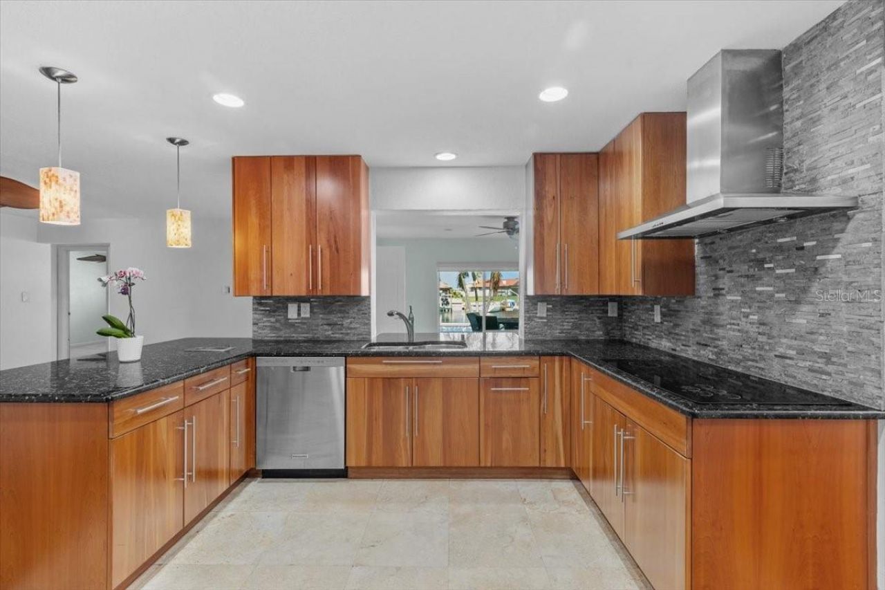 4531 44th Street S, Saint Petersburg, FL 33711 Photo