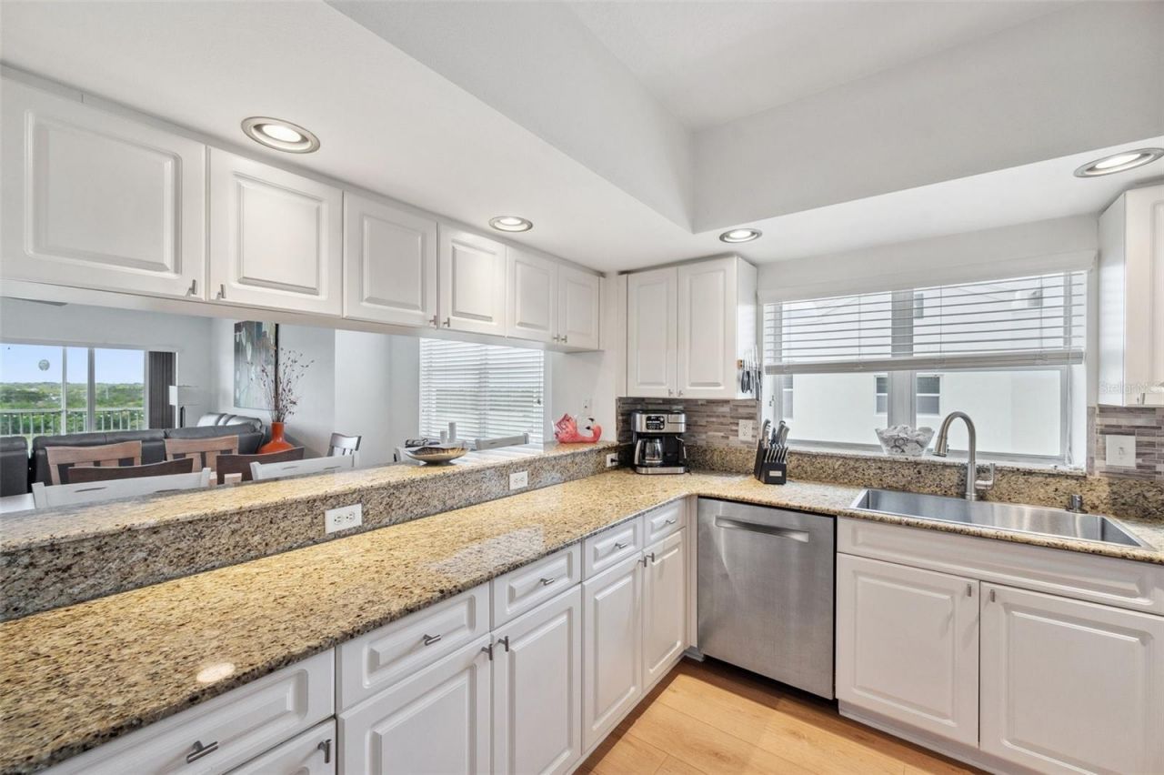 1200 Country Club Drive, Unit 5506, Largo, FL 33771 Photo