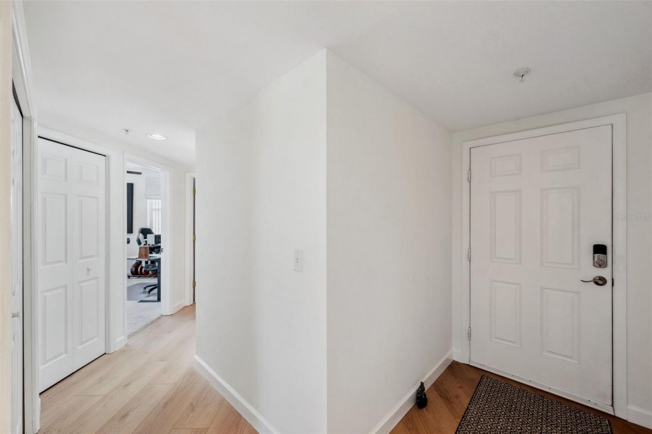 1200 Country Club Drive, Unit 5506, Largo, FL 33771 Photo