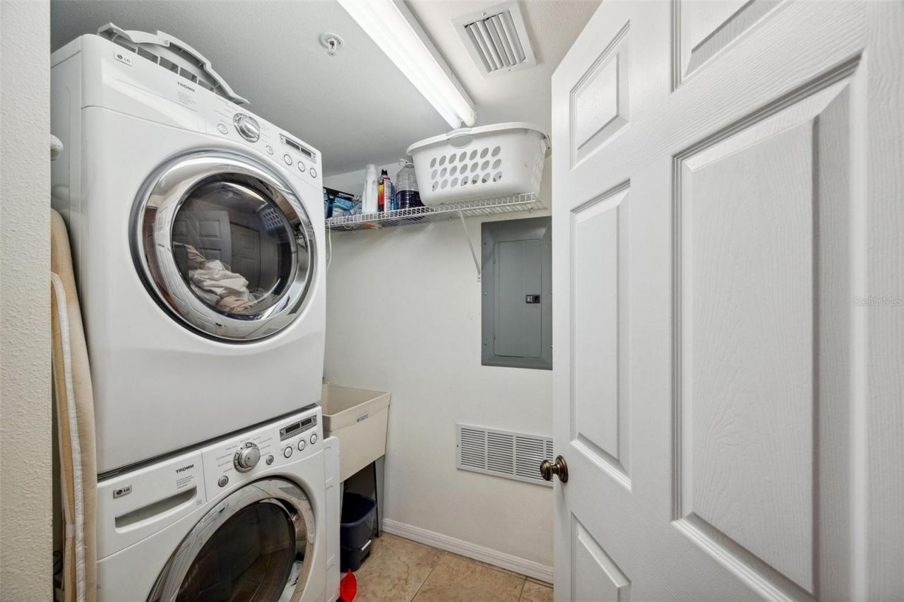 1200 Country Club Drive, Unit 5506, Largo, FL 33771 Photo