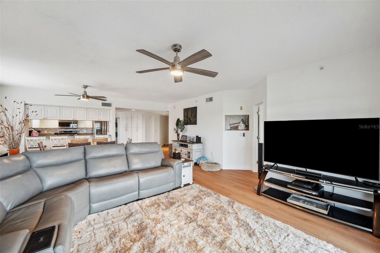 1200 Country Club Drive, Unit 5506, Largo, FL 33771 Photo