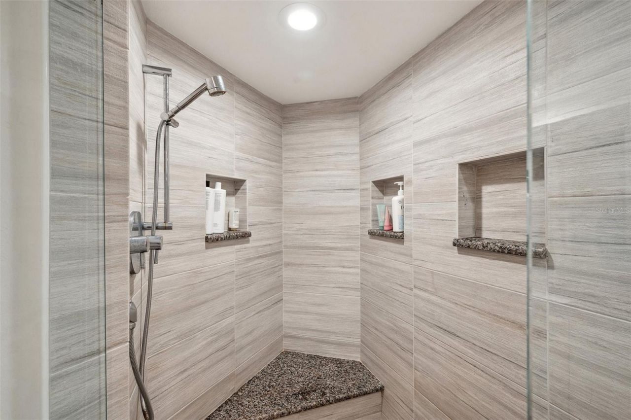 1200 Country Club Drive, Unit 5506, Largo, FL 33771 Photo