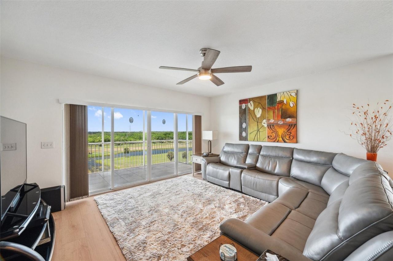 1200 Country Club Drive, Unit 5506, Largo, FL 33771 Photo
