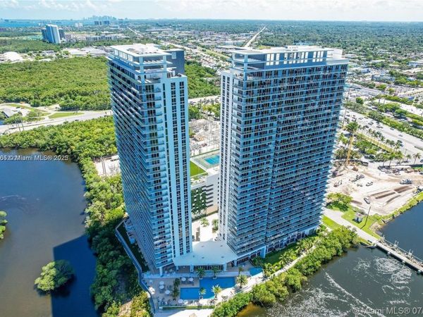 Unit 818, North Miami Beach, FL 33160