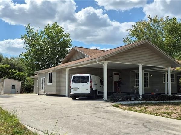 315 Cleveland AVE, LEHIGH ACRES, FL 33936