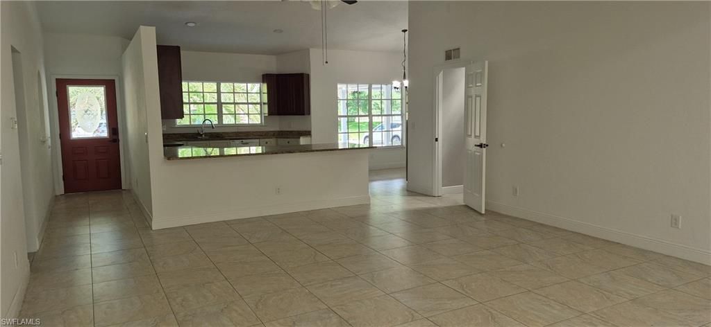 315 Cleveland Ave, Lehigh Acres, FL 33936 Photo