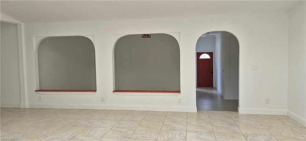 315 Cleveland Ave, Lehigh Acres, FL 33936 Photo