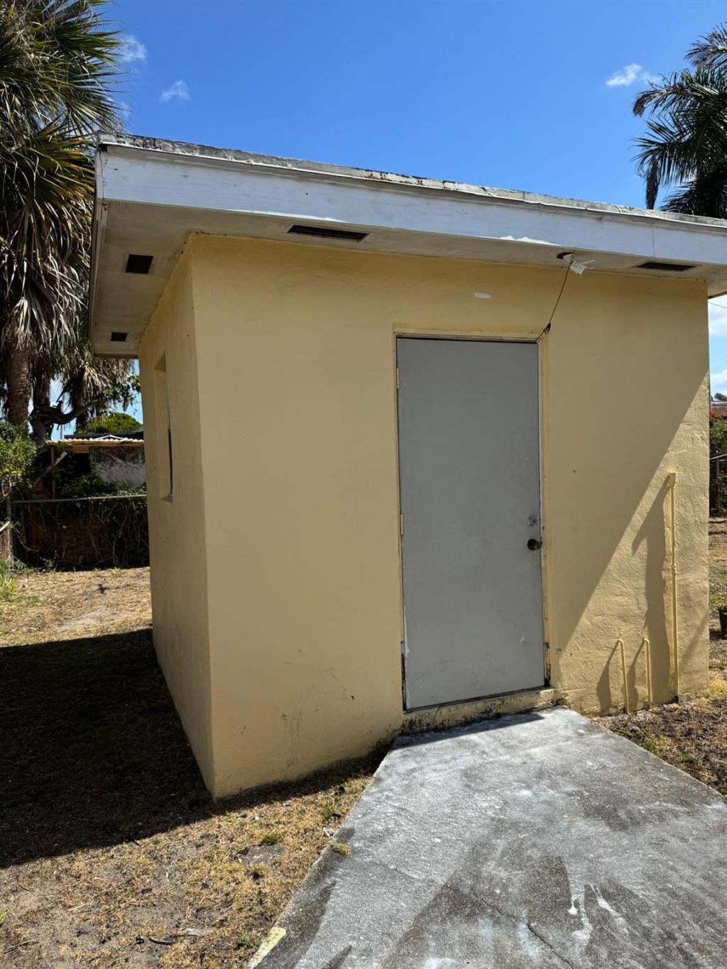 958 W 4th St, Riviera Beach, FL 33404 Photo