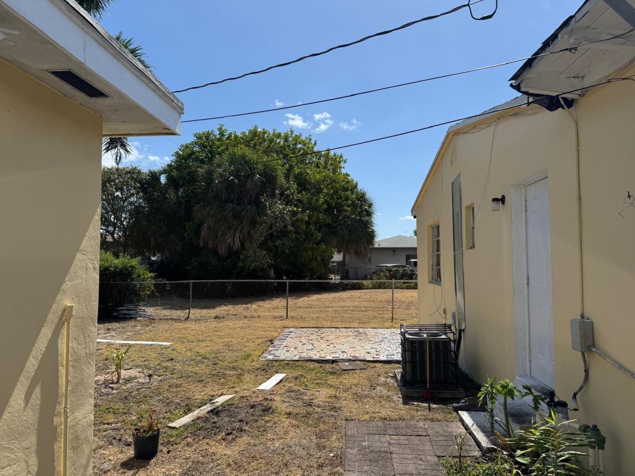 958 W 4th St, Riviera Beach, FL 33404 Photo