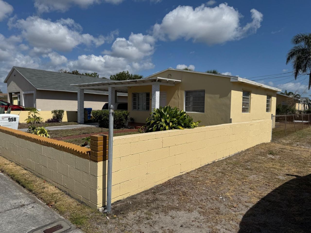 958 W 4th St, Riviera Beach, FL 33404 Photo