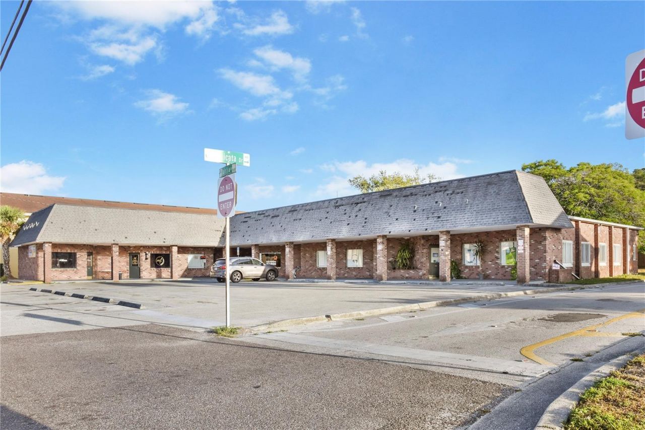 5801 Dahlia Drive, Orlando, FL 32807 Photo