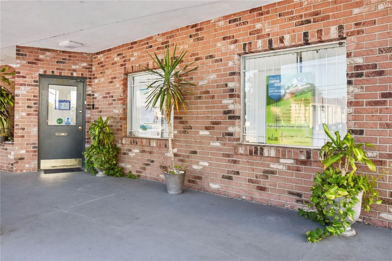 5801 Dahlia Drive, Orlando, FL 32807 Photo