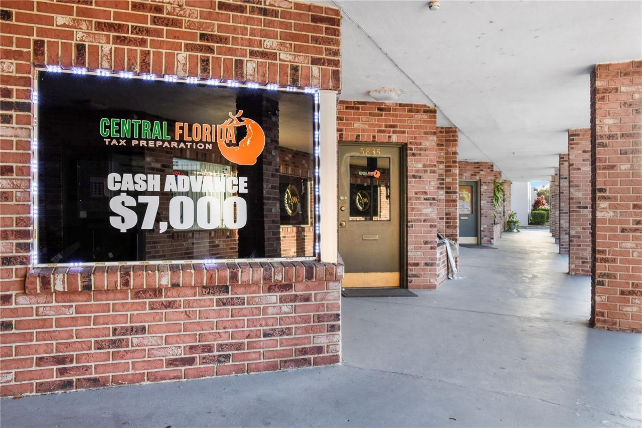 5801 Dahlia Drive, Orlando, FL 32807 Photo