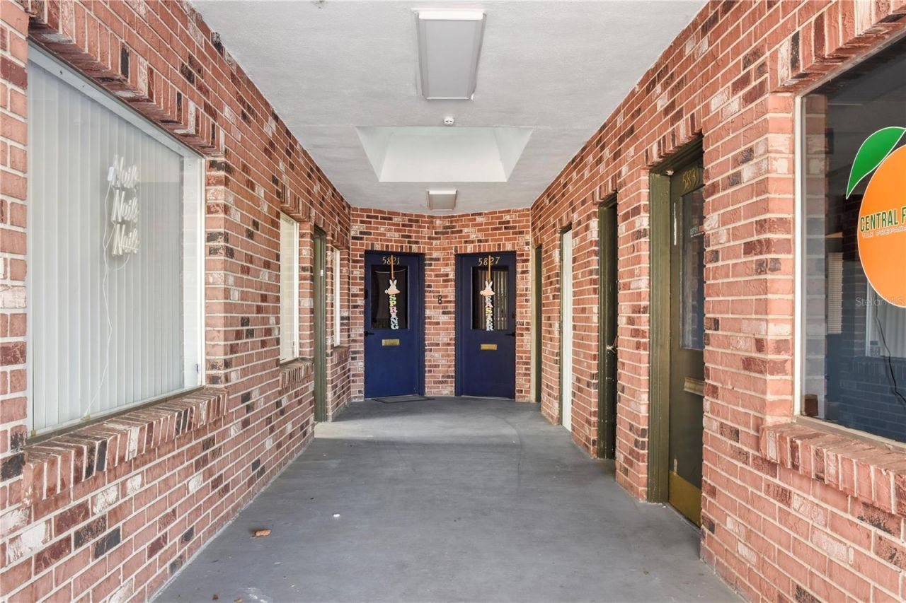 5801 Dahlia Drive, Orlando, FL 32807 Photo