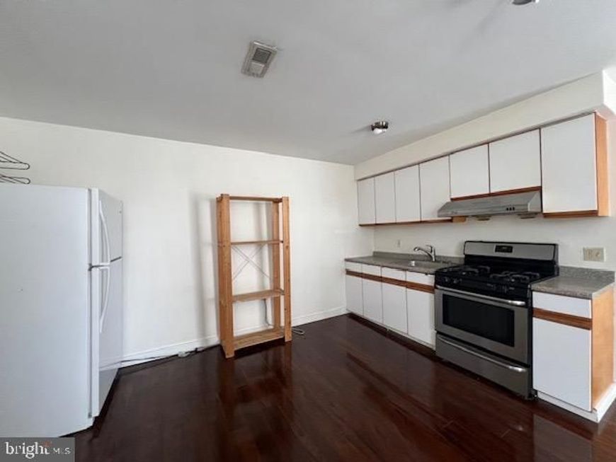 222 N 9th Street, Unit 2F, Philadelphia, PA 19107 Main Photo