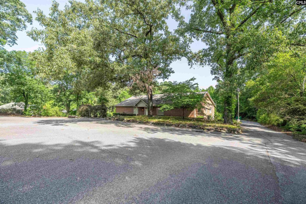 301 Ramblin Road Photo 6