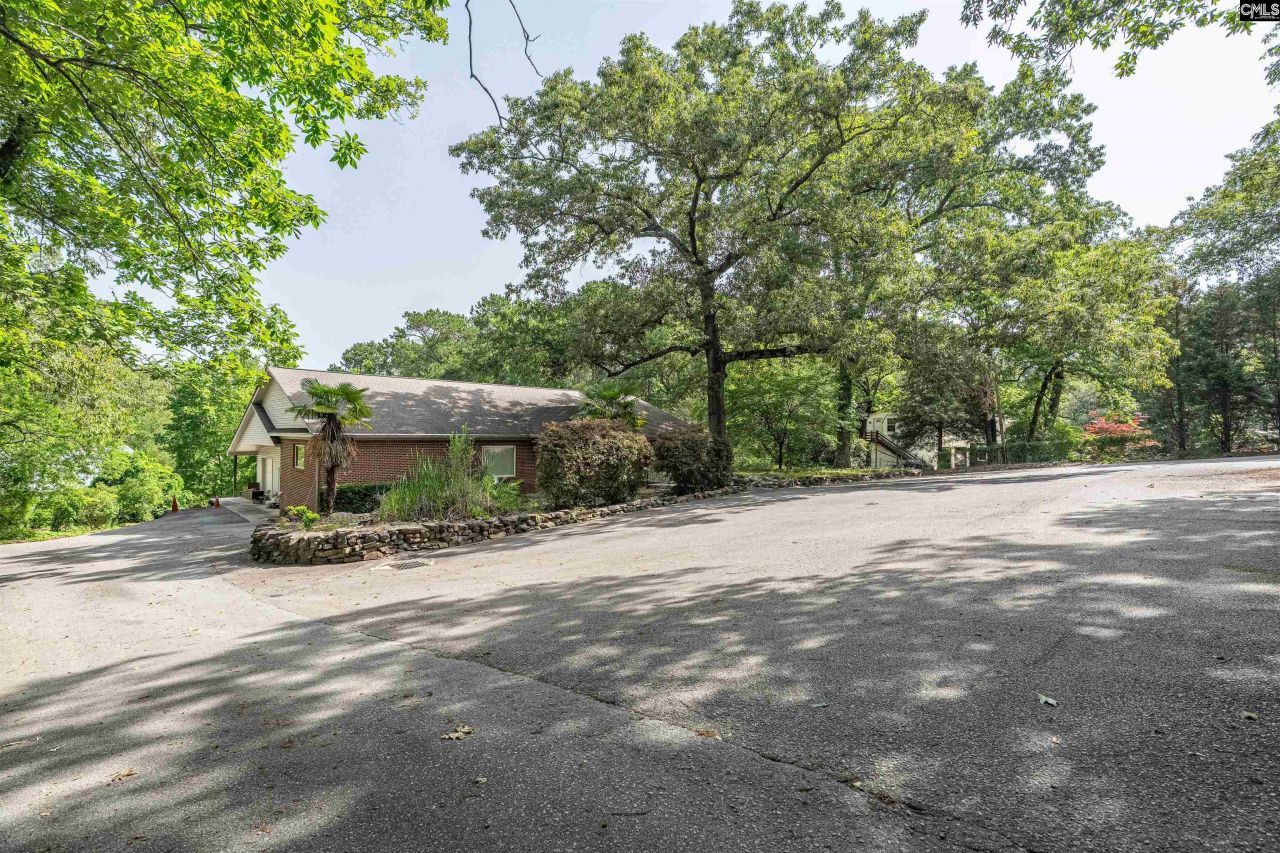 301 Ramblin Road Photo 8