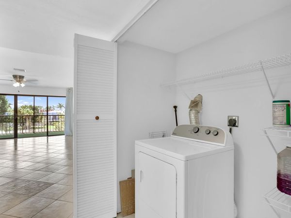 4290 Deste Court, Unit 301, Lake Worth, FL 33467