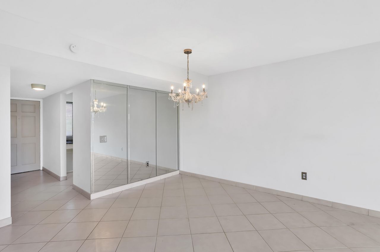 4290 Deste Court, Unit 301, Lake Worth, FL 33467 Photo