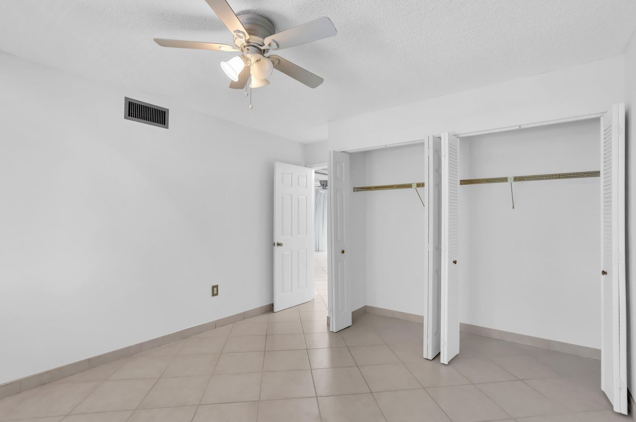 4290 Deste Court, Unit 301, Lake Worth, FL 33467 Photo