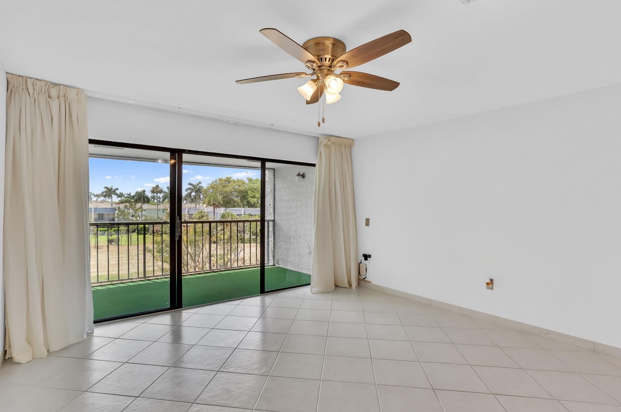 4290 Deste Court, Unit 301, Lake Worth, FL 33467 Photo