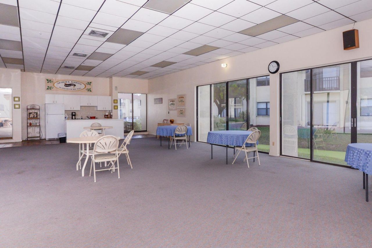 2050 Oleander Boulevard, Unit 2202, Fort Pierce, FL 34950 Photo