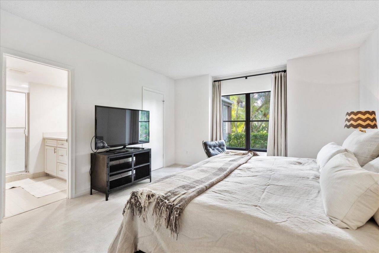 13307 Polo Club Road, Unit C106, Wellington, FL 33414 Photo