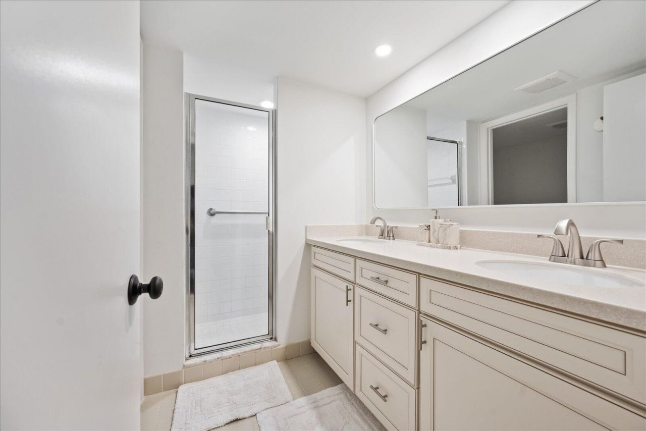 13307 Polo Club Road, Unit C106, Wellington, FL 33414 Photo