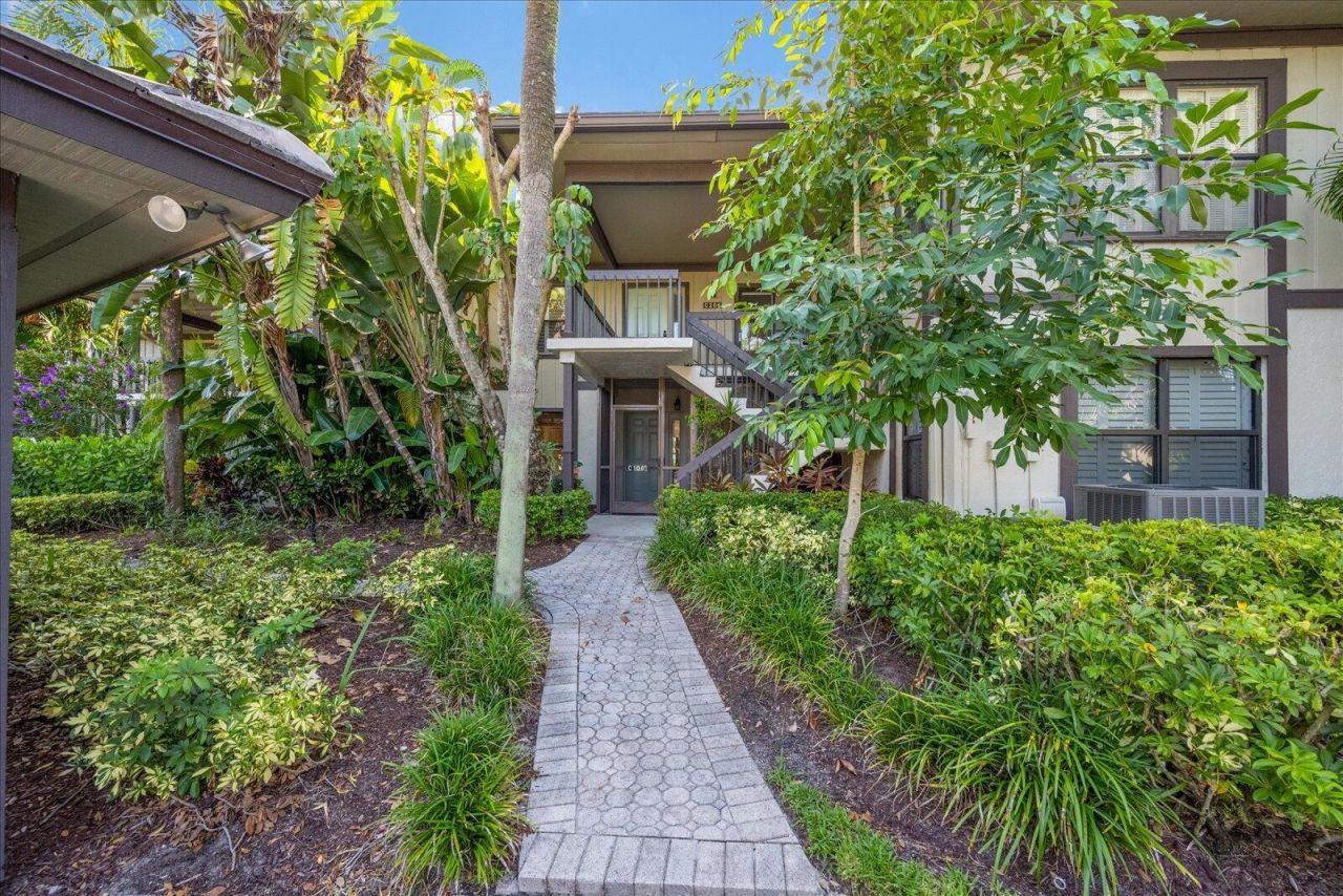13307 Polo Club Road, Unit C106, Wellington, FL 33414 Photo