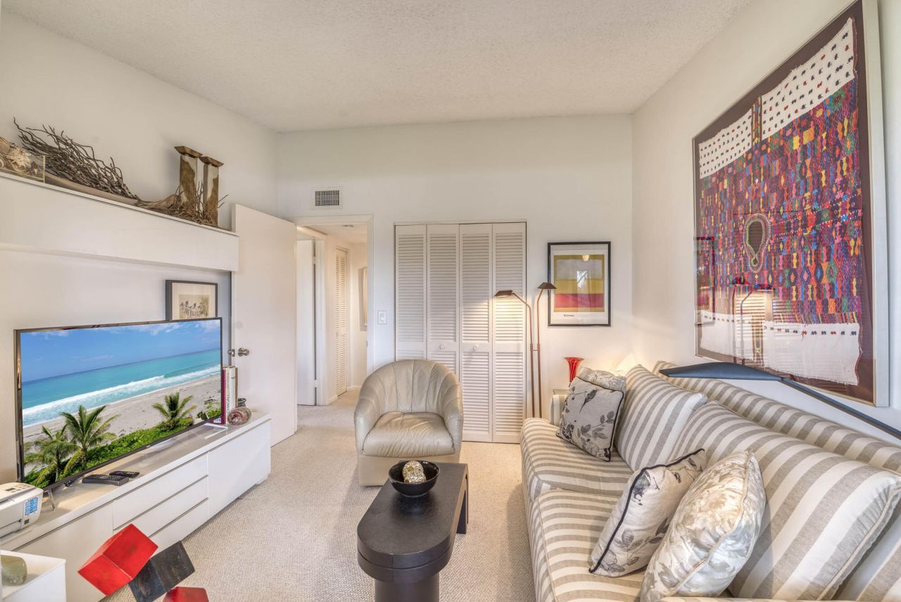 1111 Duncan Circle, Unit 203, Palm Beach Gardens, FL 33418 Photo