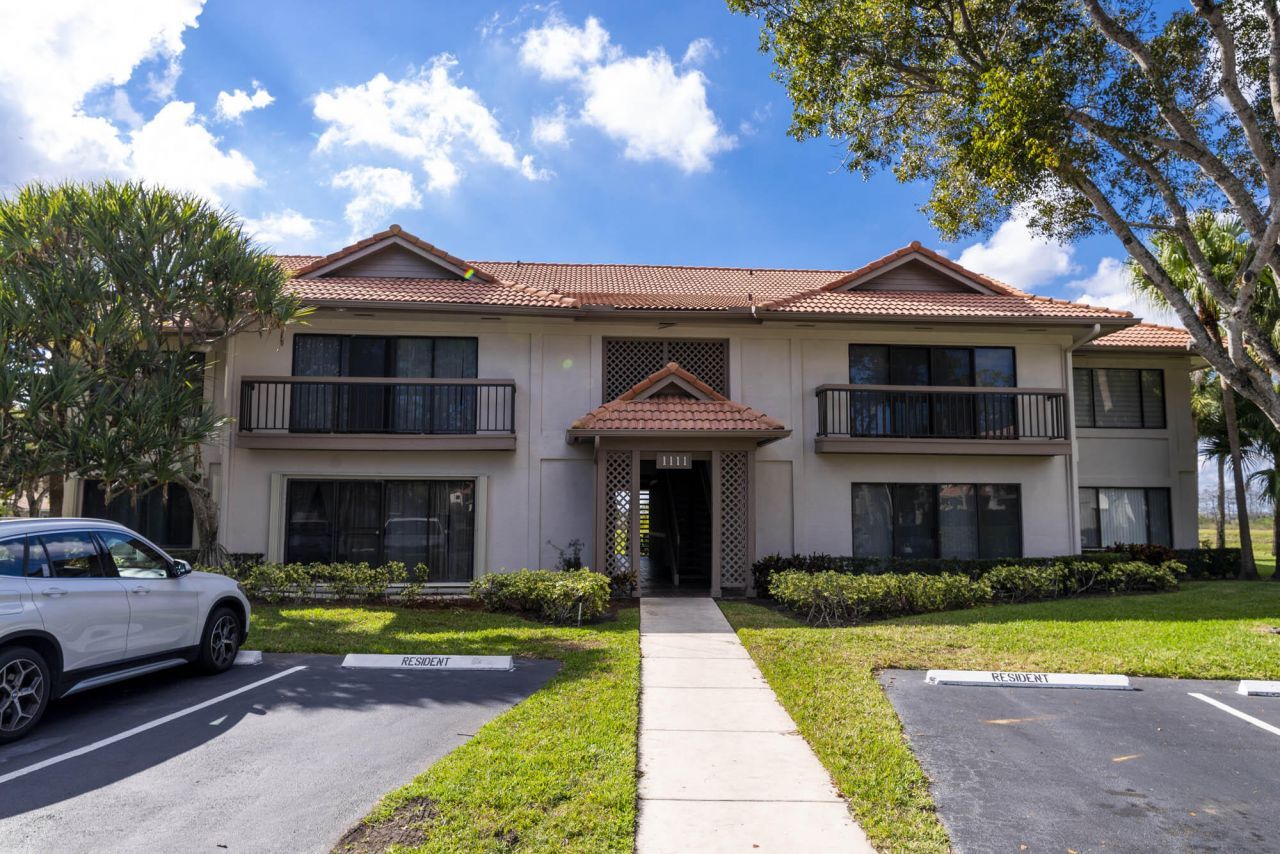1111 Duncan Circle, Unit 203, Palm Beach Gardens, FL 33418 Photo