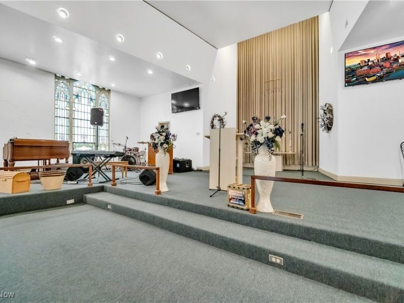 803 Wooster Road N, Barberton, OH 44203 Photo 26