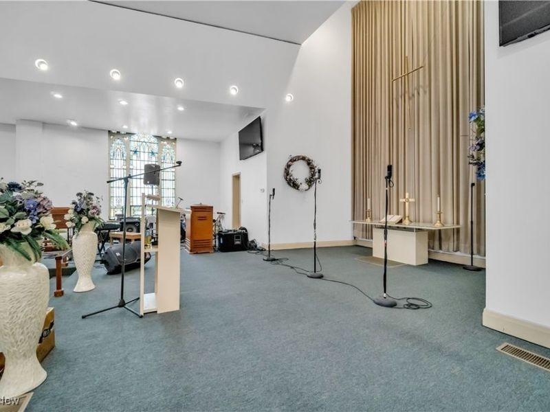 803 Wooster Road N, Barberton, OH 44203 Photo 29