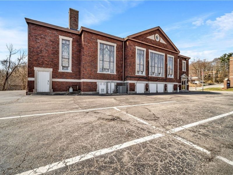 803 Wooster Road N, Barberton, OH 44203 Photo 3