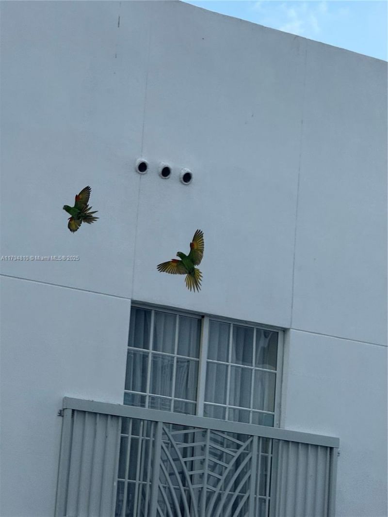 401 Ocean Dr, Unit 324, Miami Beach, FL 33139 Photo