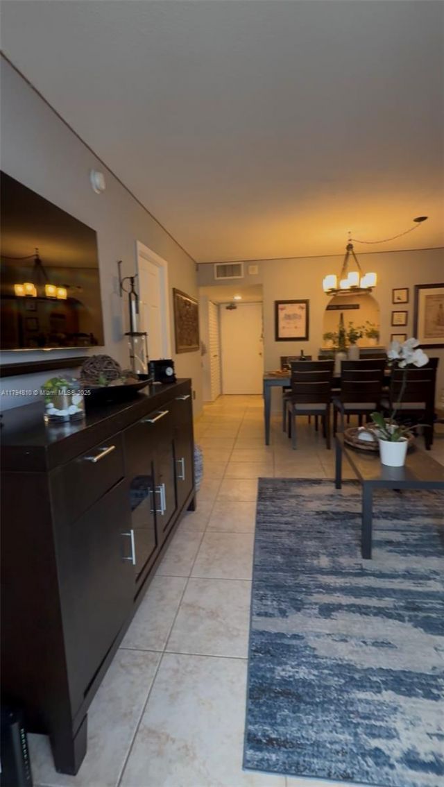 401 Ocean Dr, Unit 324, Miami Beach, FL 33139 Photo