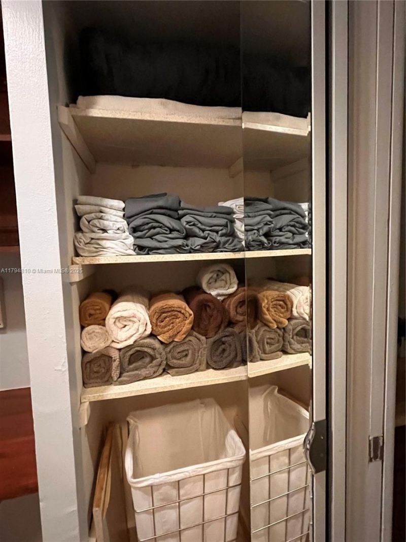 401 Ocean Dr, Unit 324, Miami Beach, FL 33139 Photo