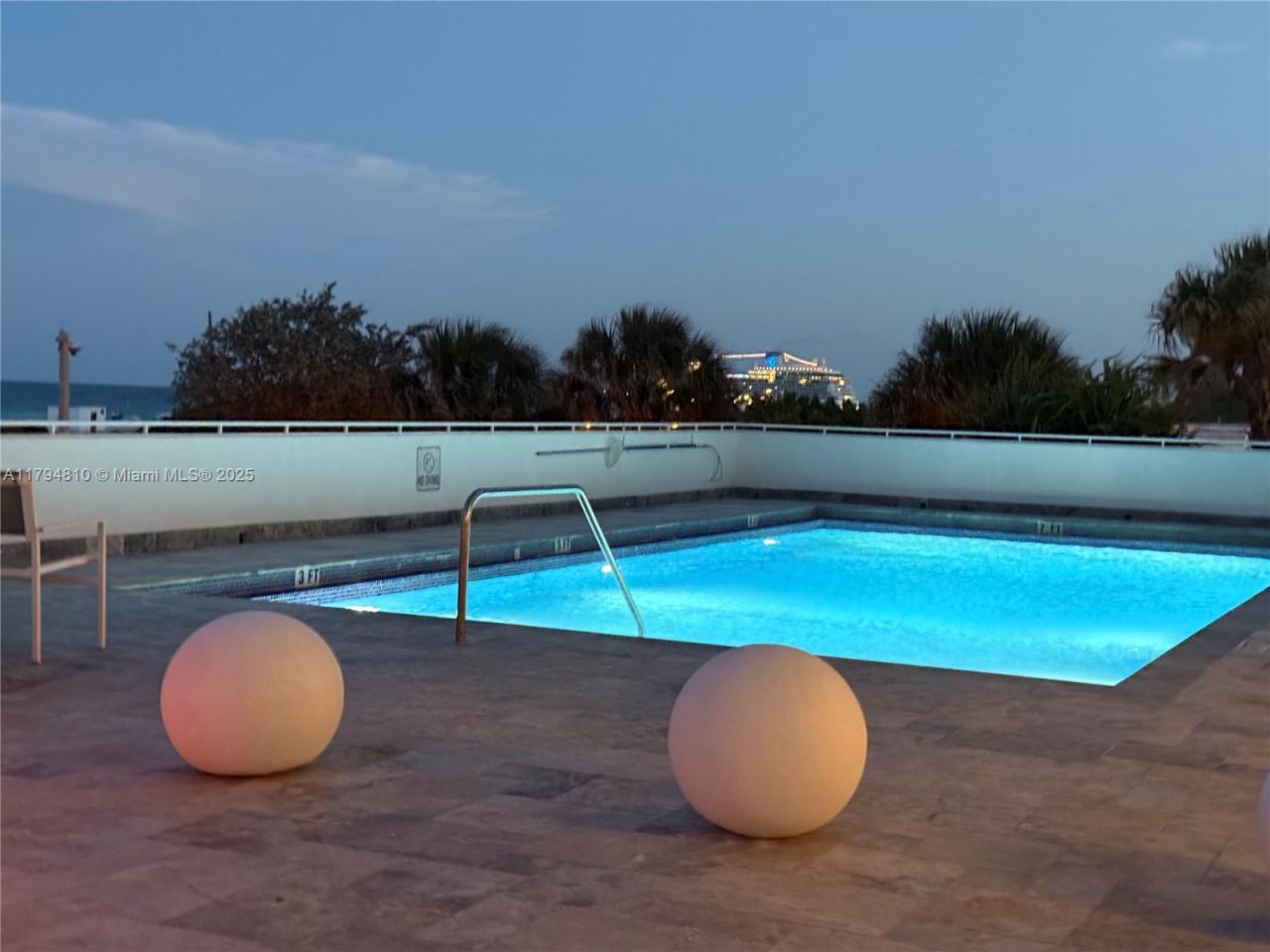 401 Ocean Dr, Unit 324, Miami Beach, FL 33139 Photo