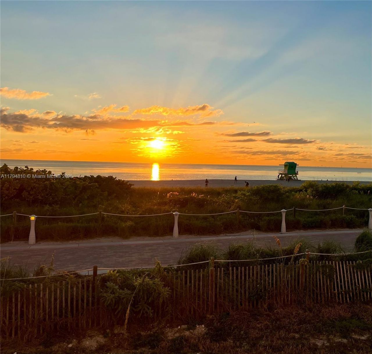 401 Ocean Dr, Unit 324, Miami Beach, FL 33139 Photo